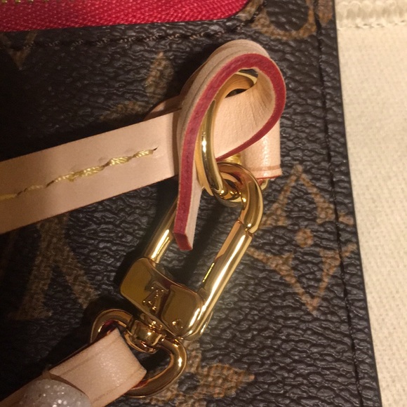 New! Authentic LV MM monogram wristlet purse.😍👝 - Picture 6 of 6